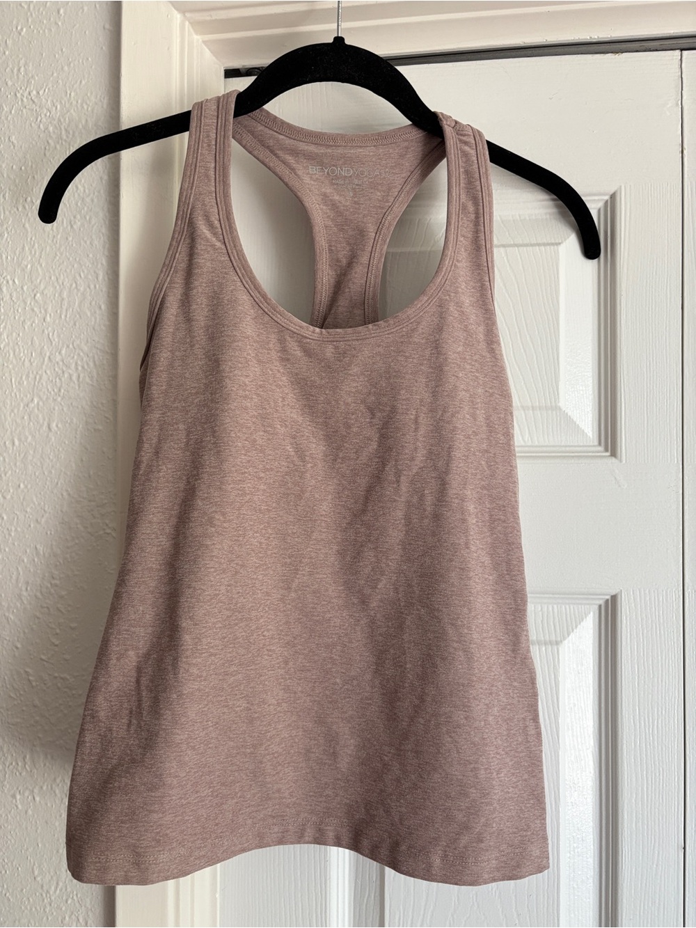 Beyond Yoga Women's Dusty Rose Racerback Tank Built In Bra